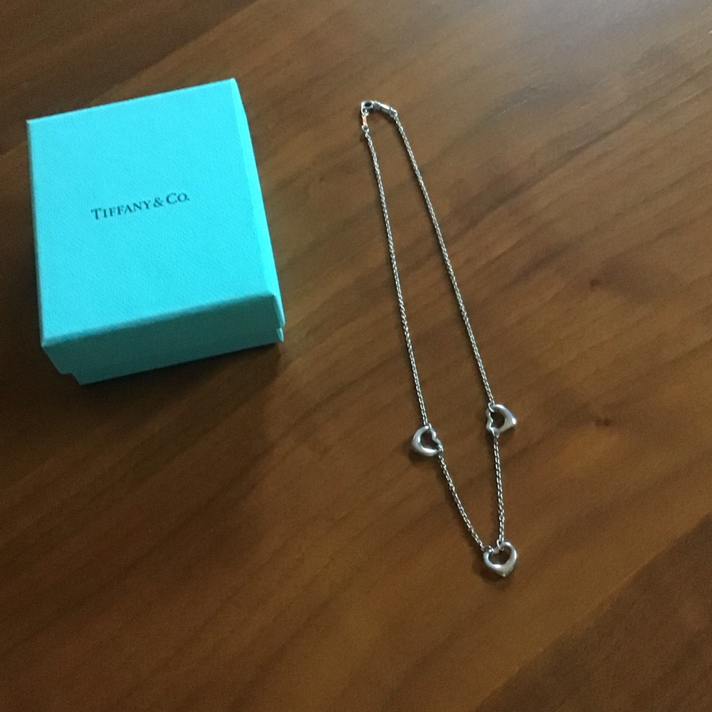 Tiffany & Co. silver three open hearts Elsa Peretti necklace - Picture 2 of 6